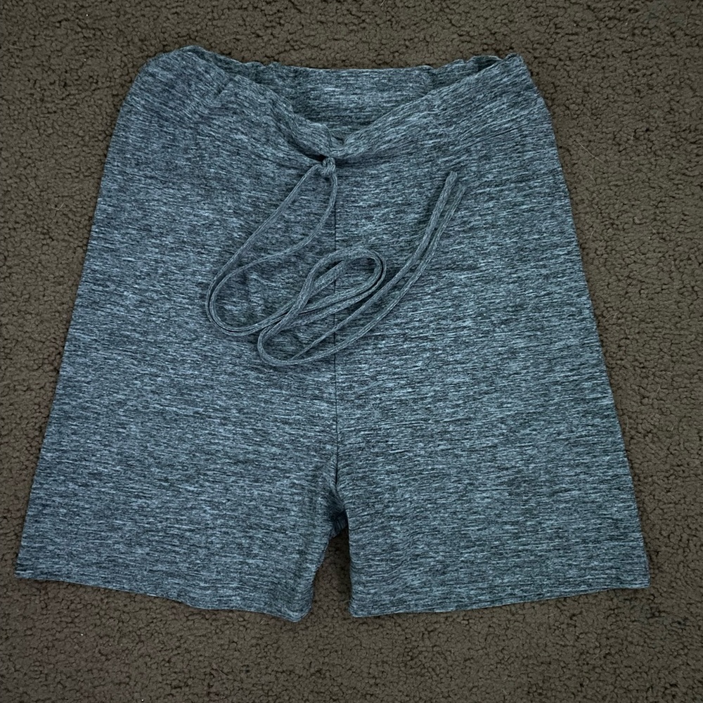 stretchy high waisted shorts